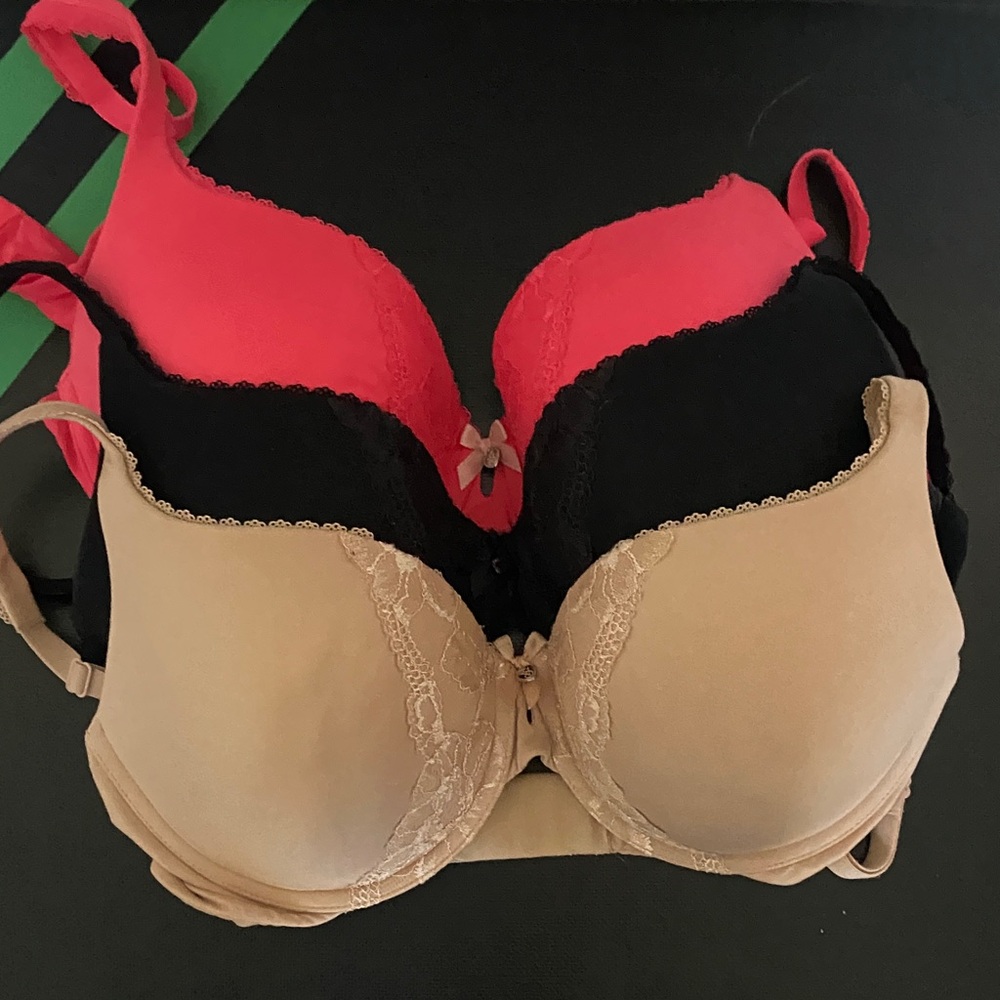 Body by Victoria padded perfect coverage Lace Accent Bra Trio